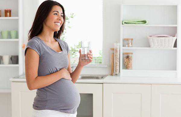 胎宝宝“脐带绕颈”，孕妈该怎么做呢？