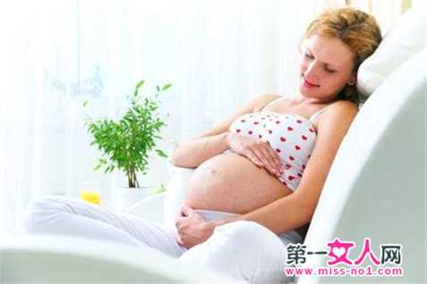 子宫移植后代孕生孩子到底有多难_有人通过代孕